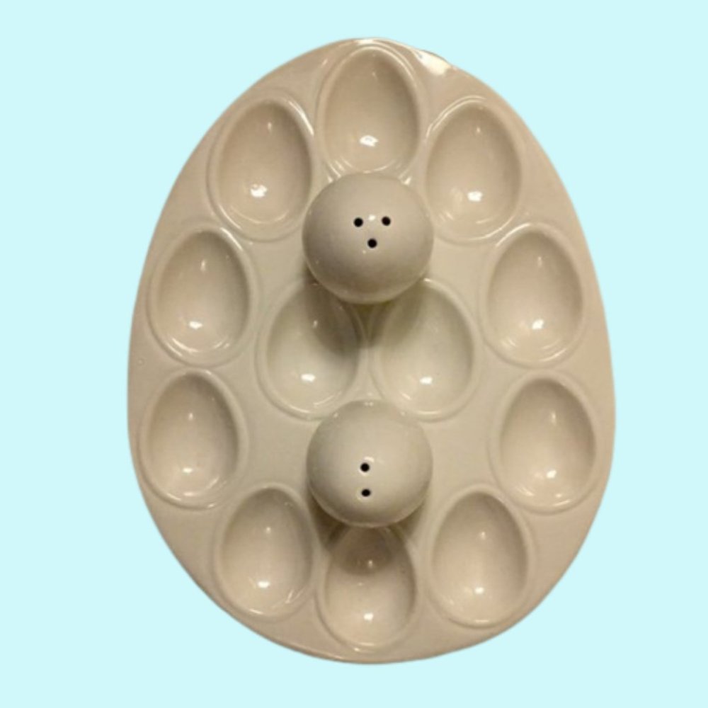 Vintage USA Pottery Egg Plate Deviled Eggs Easter Eggs Salt Pepper Set White